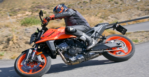 KTM-990-Duke